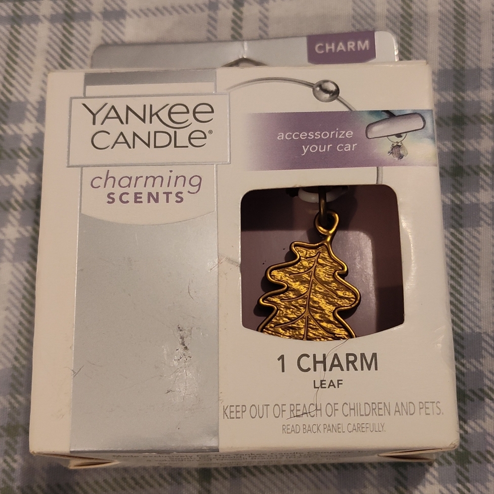 NEW! Yankee Candle Charm (Leaf)